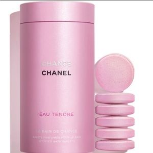 Chanel Chance Bath tables